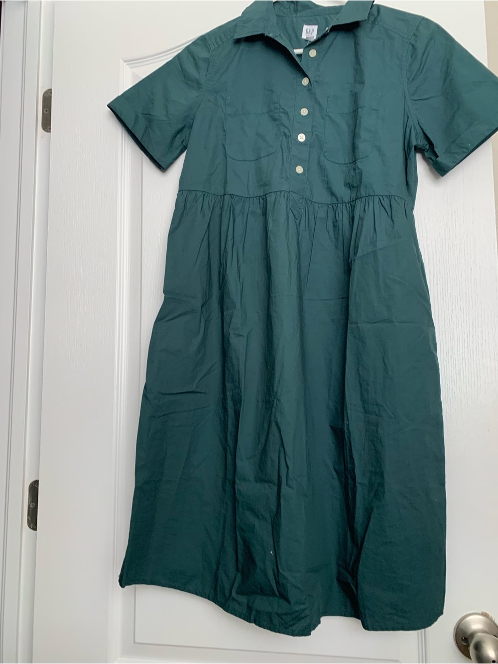 GAP Maternity NWT Green Short-Sleeve Button-Front Dress